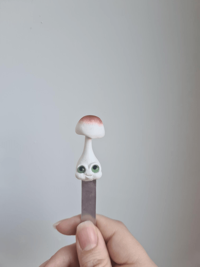 White Mushroom bookmarker