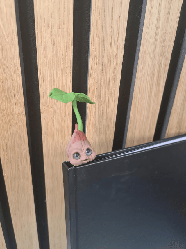 Seedling bookmarker 
