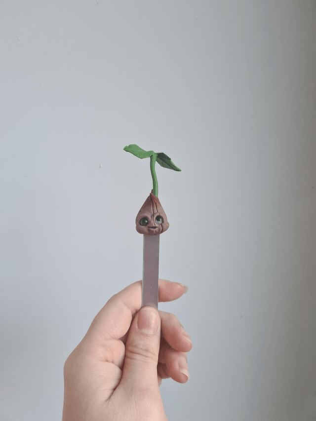 Seedling bookmarker 